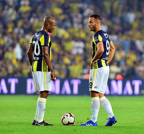 Soldado Dan Comolli Ye Sert Tepki Sayfa 1 Fenerbahce 19 Kasim 2020 Persembe