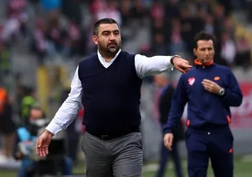 Ümit Özat: Yahudi halkından özür dilerim
