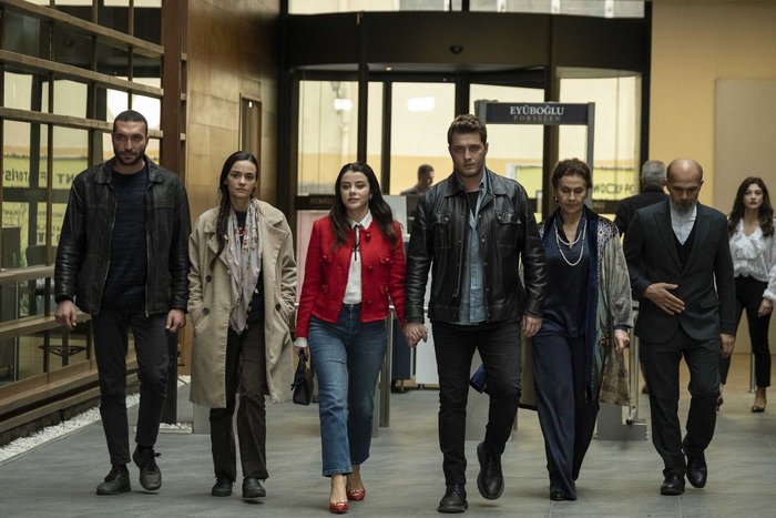 ates-kuslari-34-bolum-izle-ates-kuslari-son-bolum-izle-atv-ates-kuslari-izle-1702021648054.jpg