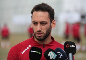 Hakan Çalhanoğlu'dan Burak Yılmaz sözleri!