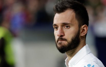Emre Çolak futbolu bırakmaktan vazgeçti!