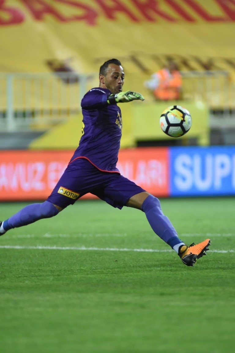 Göztepe - Fenerbahçe maçından kareler