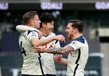 Tottenham 3 puanı 3 golle aldı!