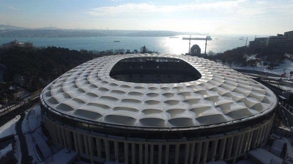 Vodafone Arena’nın çatısını görenler şaştı kaldı