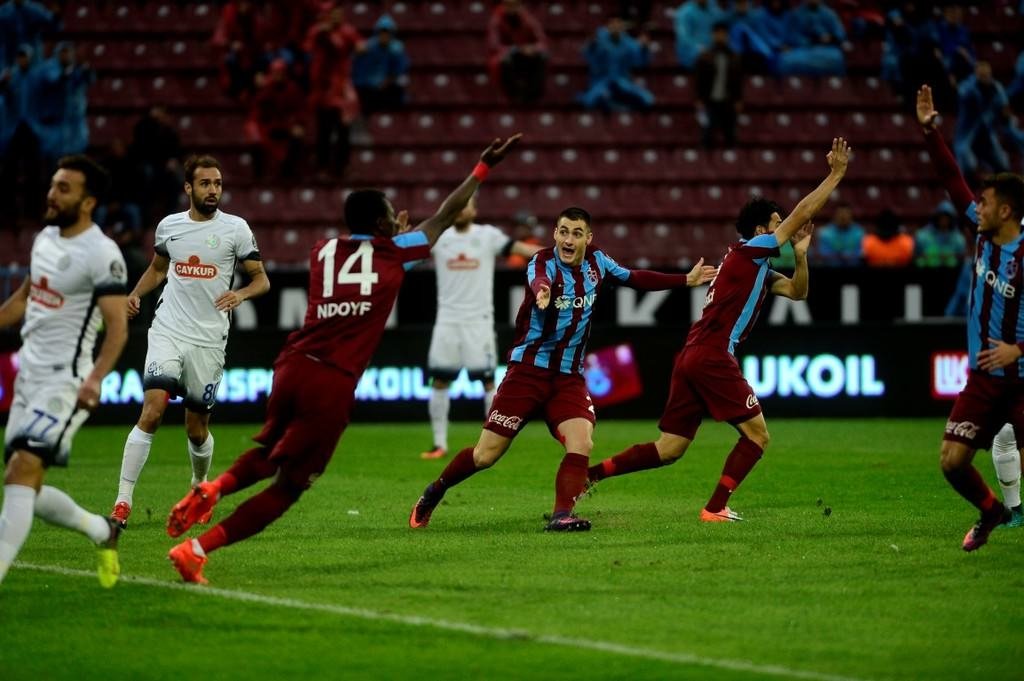 Trabzonspor-Çaykur Rizespor maçından kareler