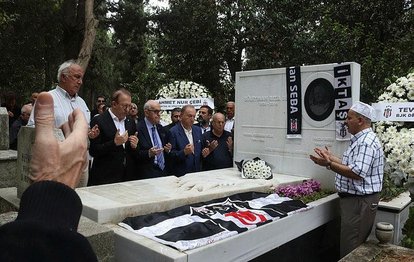 Beşiktaş’ın Onursal Başkanı Süleyman Seba vefatının yıldönümünde kabri başında anıldı
