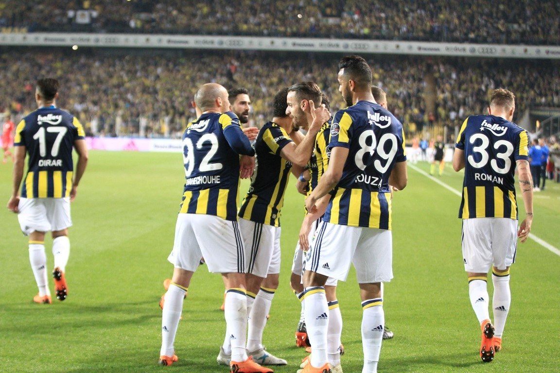 Kadıköy’de peruk alarmı!