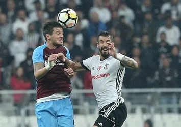 Kafa topları Okay Yokuşlu'nun