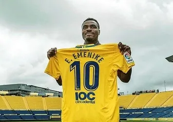 Emenike forma giyemeden sezonu kapattı!