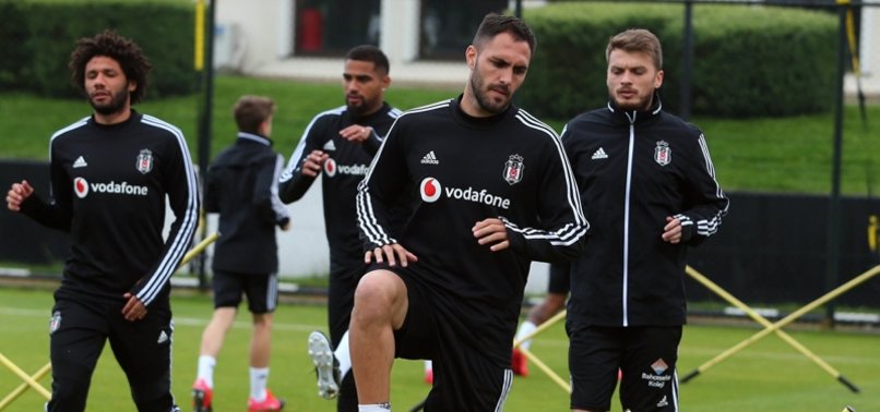 https://iaaspr.tmgrup.com.tr/6a6166/806/378/0/62/800/437?u=https://iaspr.tmgrup.com.tr/2020/05/27/besiktas-hazirliklarini-surdurdu-1590603266434.jpg