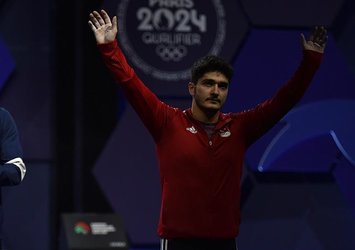 Muhammed Furkan Özbek madalyayı kıl payı kaçırdı!