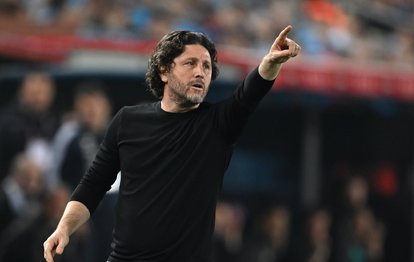 Trabzonspor’da tek hedef Ziraat Türkiye Kupası! Fatih Tekke oyuncularla toplantı yaptı