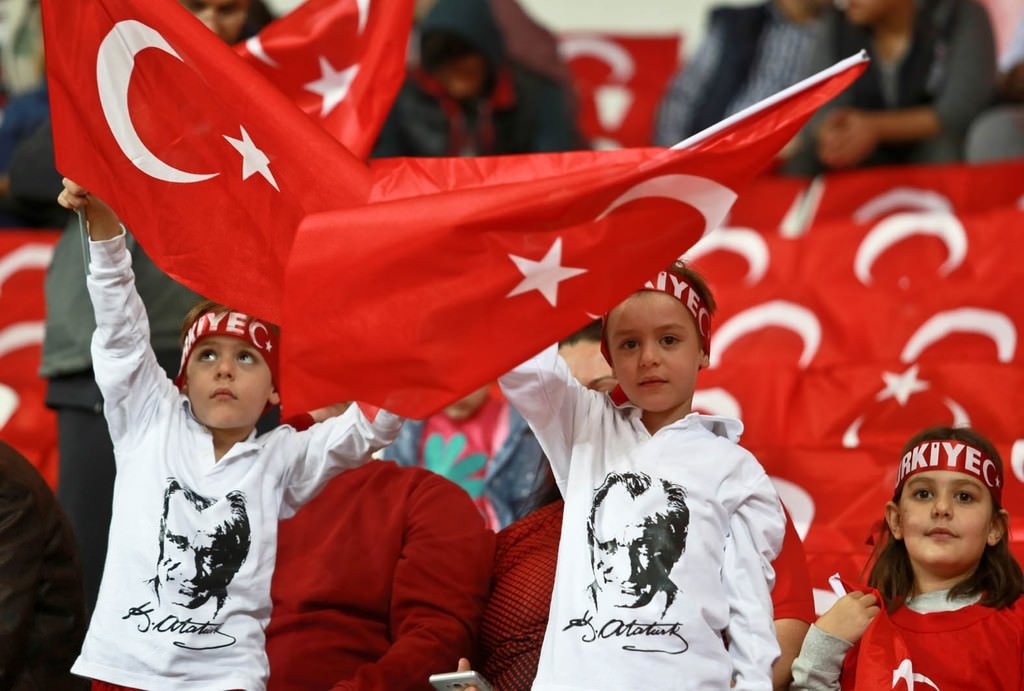 Türkiye-Kosova maçından kareler