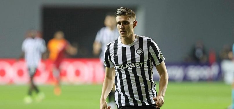 Galatasaray'dan Beşiktaş'a Kazımcan Karataş çalımı! Anlaşma tamam