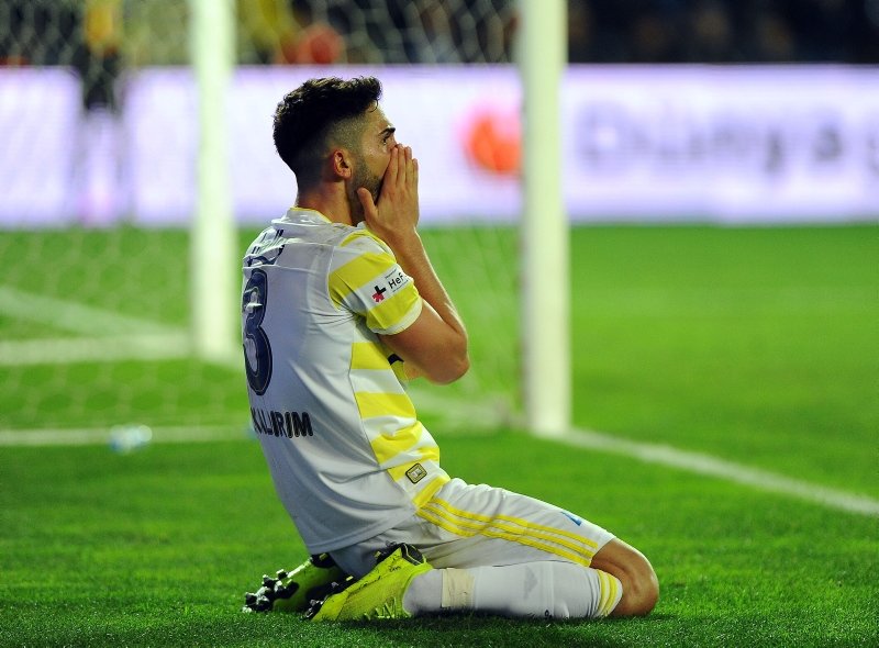 Fenerbahçe golcüsünü buldu! Slimani’nin yerine o geliyor
