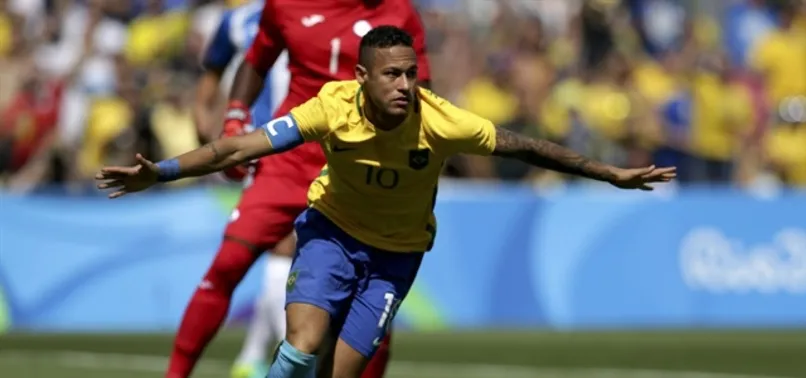 Brezilya 6 attı, Neymar tarihe geçti
