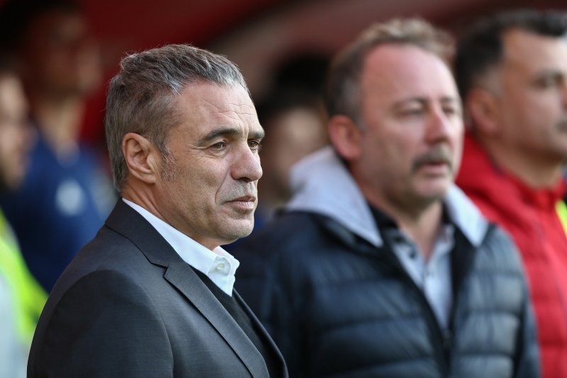 Ahmet Çakar’dan Ersun Yanal’a şok sözler!