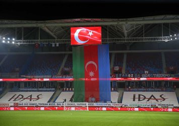 Trabzonspor'dan Azerbaycan Bağımsızlık Günü kutlaması