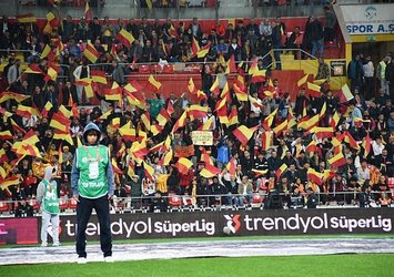 Kayserispor'dan imza şovu!