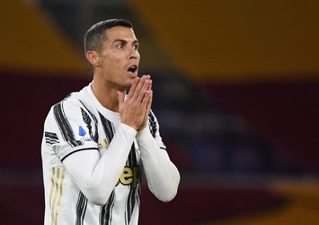 Ronaldo'ya corona virüsü şoku!
