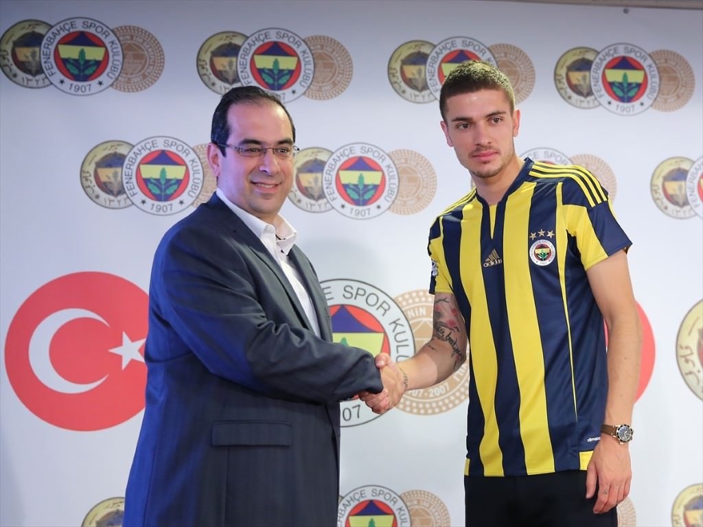 Fenerbahçe Neustadter ile 3 yıllık sözleşme imzaladı