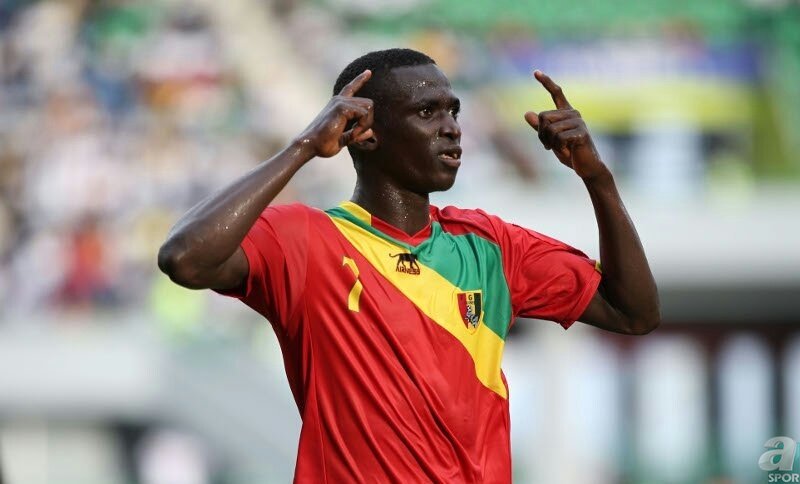 Futbolda geleceğin 60 yetenekli genç ismi açıklandı! Türkiye’den...