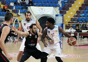 Trabzonspor evinde güldü