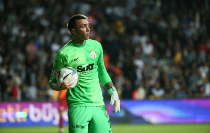 GALATASARAY HABERLERİ - Muslera sarı kırmızılı kulübün tarihine geçti!