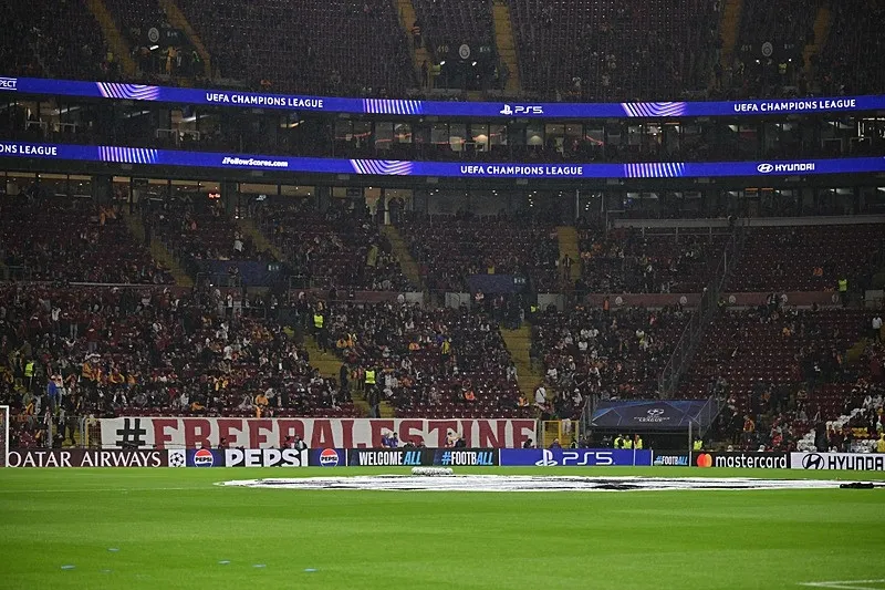 Galatasaray tribünlerinden Filistin’e destek! - 1