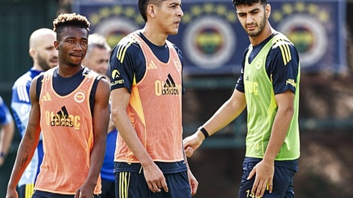 Fenerbahçe’de Benfica maçı hazırlıkları başladı Fenerbahçe’de Benfica maçı hazırlıkları başladı