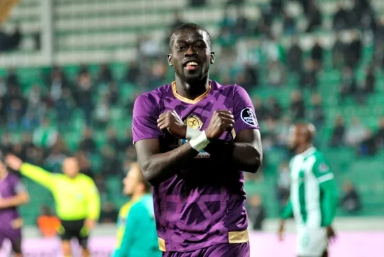 Fenerbahçe'de Badou Ndiaye atağı