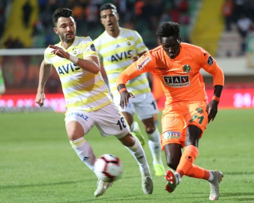 Beklenen oldu! Tolgay Arslan...
