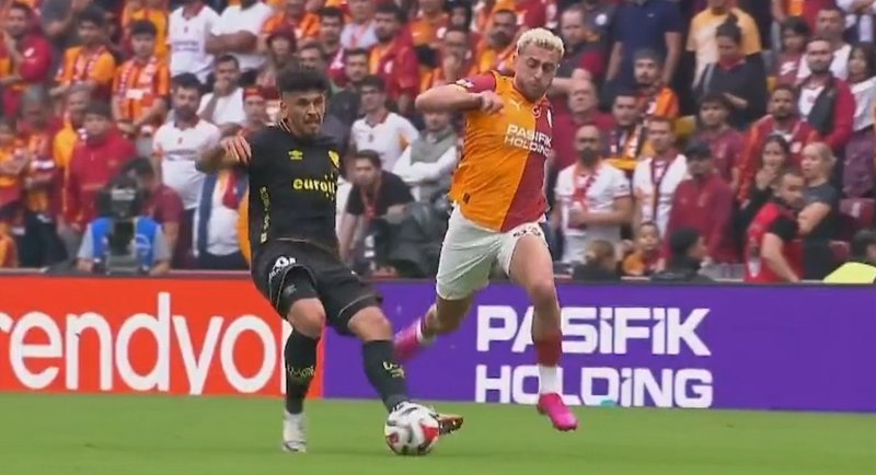 vardan-gol-karari-cikti-iste-galatasaray-goztepe-macinda-yasanan-pozisyon-1761489117850.jpg
