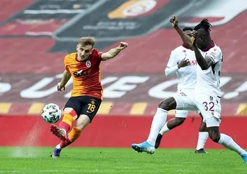 Kerem Aktürkoğlu sönük kaldı!