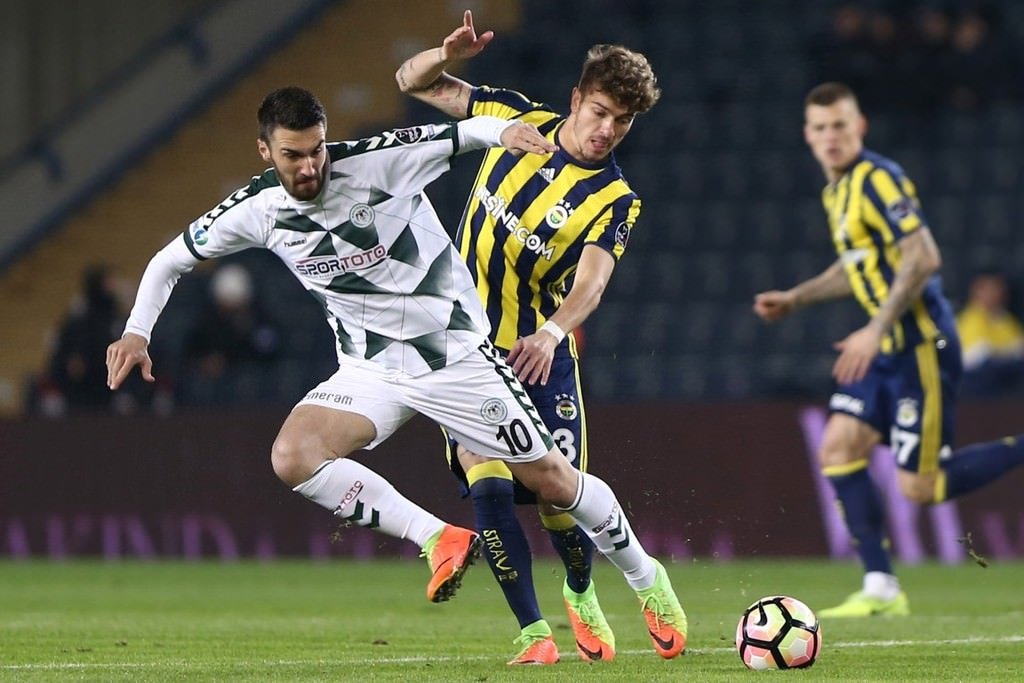 Fenerbahçe-Atiker Konyaspor karşılaşmasından kareler