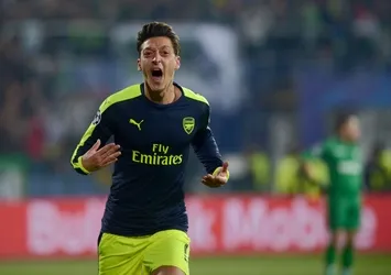 Mesut Özil, Madrid yolunda