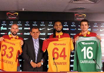Galatasaray'dan imza şov