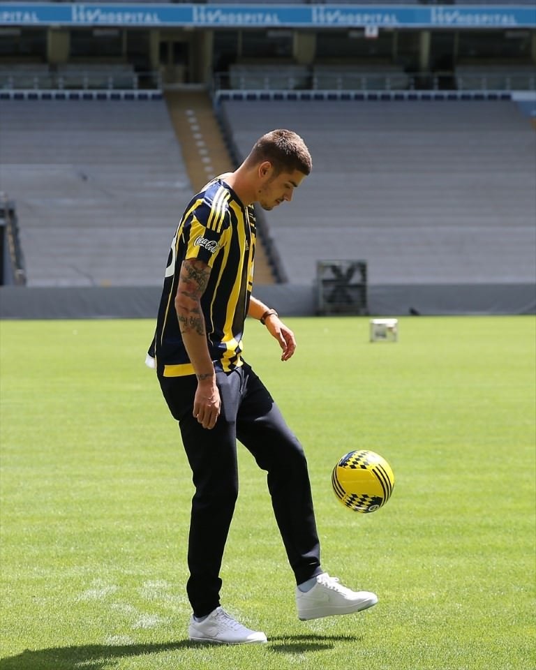 Fenerbahçe Neustadter ile 3 yıllık sözleşme imzaladı