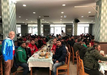 Bursaspor ve Antalyaspor taraftarlarından dostluk mesajı