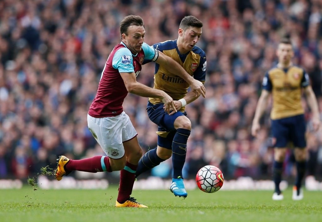 Arsenal’da yılın futbolcusu Mesut Özil