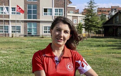 Son dakika spor haberi: Milli paraşütçü Merve Gülşah Arslan’dan rekor uçuş!