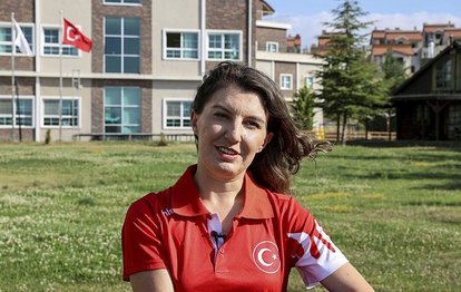 Son dakika spor haberi: Milli paraşütçü Merve Gülşah Arslan’dan rekor uçuş!