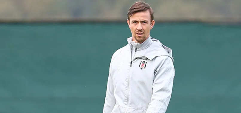 Guti hoca oluyor