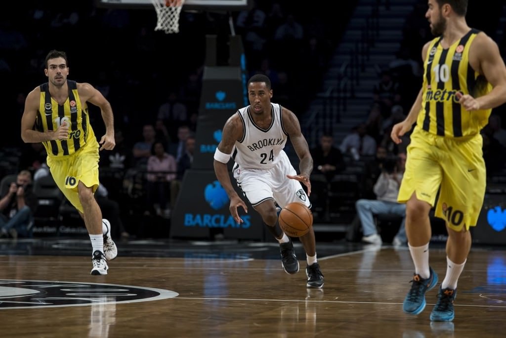 Fenerbahçe’den tarihi zafer