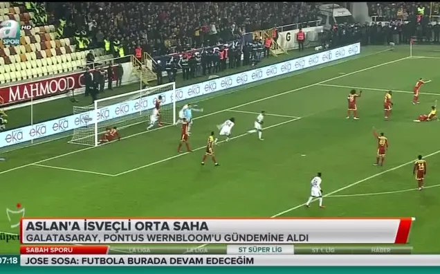 Aslan'a İsveçli orta saha