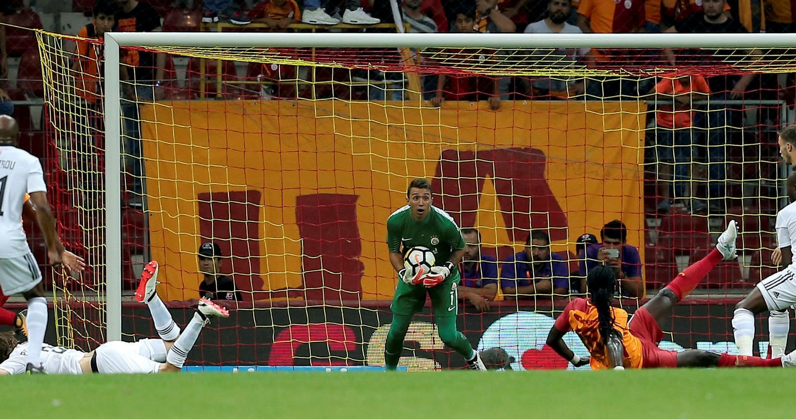 Kiralık katil Tudor