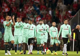 Avrupa şampiyonu Portekiz İsviçre'ye yenildi