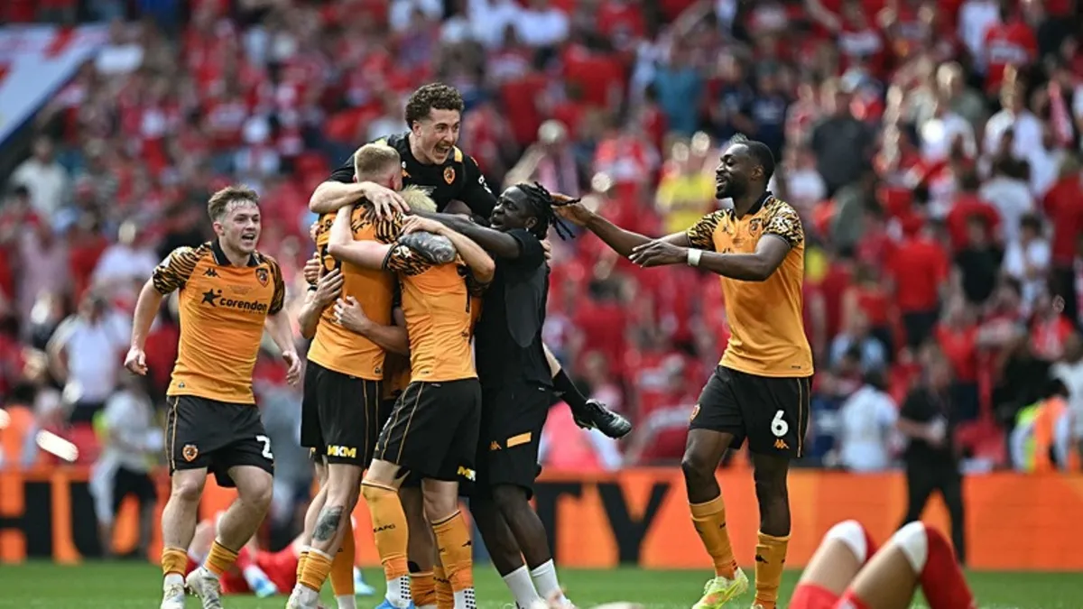 Hull City Premier Lig'e yükseldi!