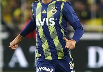 Sol bek hasreti diniyor! Fenerbahçe'ye müjde...