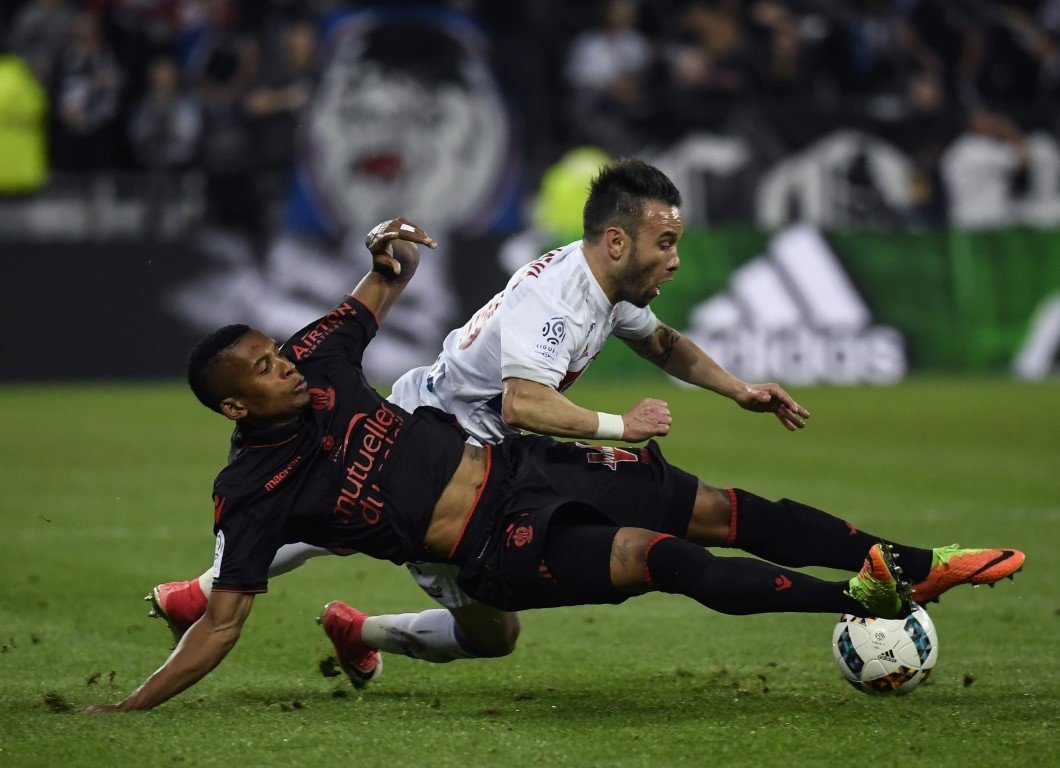 Mathieu Valbuena, Cuma günü imzalıyor